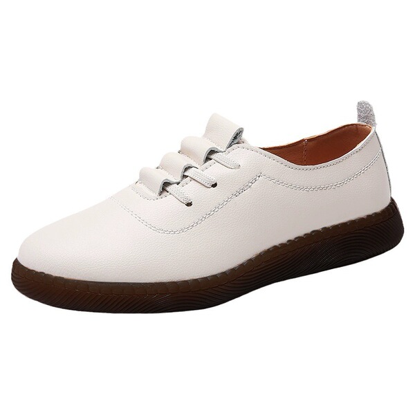 Fashionable lightweight sports shoes for leisure