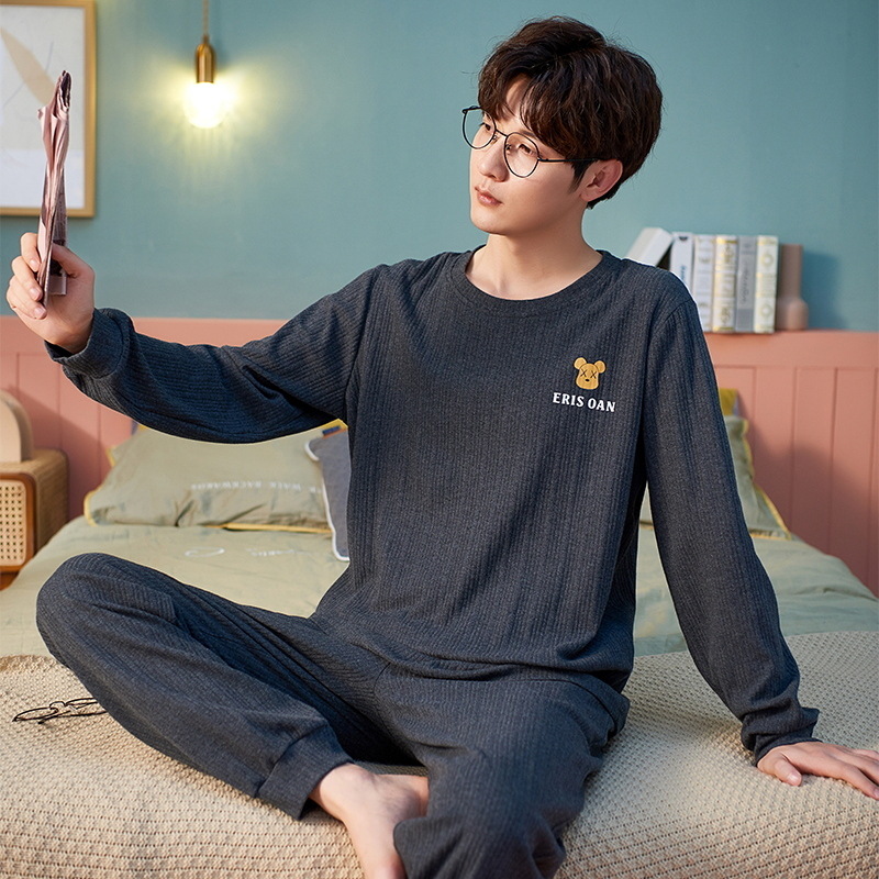 Pijamas de los hombres otoño y el invierno manga larga 2022 nueva historieta oso violento otoño se puede usar fuera juventud homewear