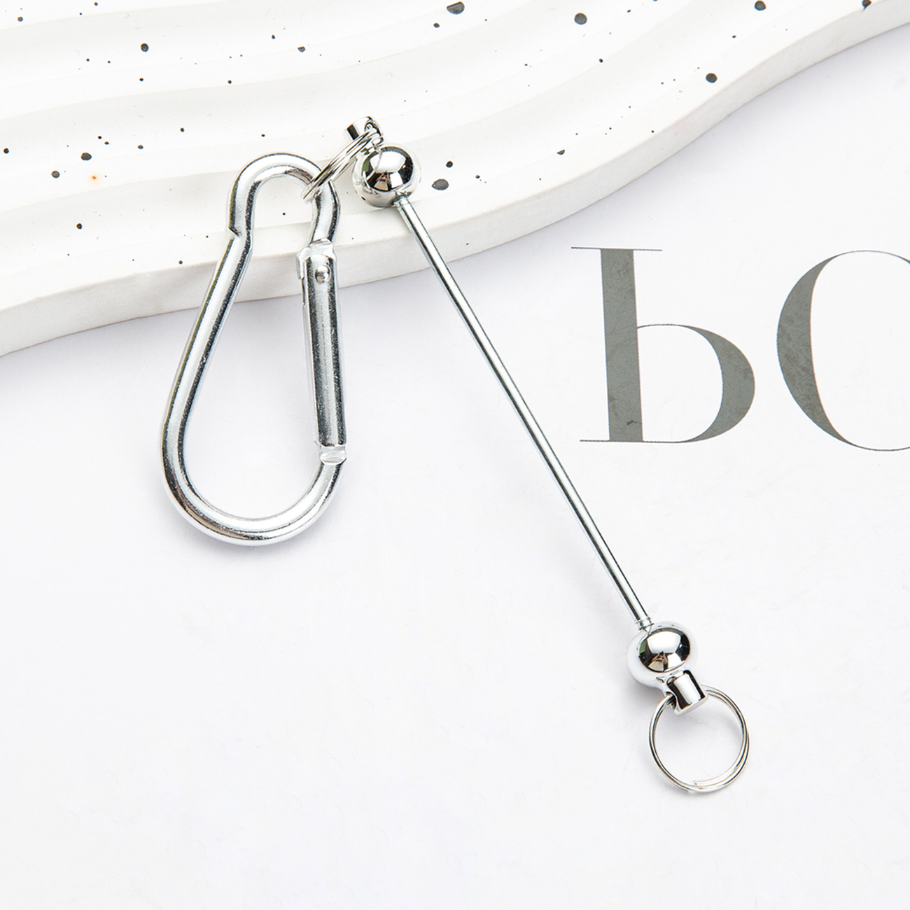 Nuevo botón de montaña DIY cuentas al por mayor mochila colgantes de metal botón de montaña en stock puede ser cuentas botón de montaña multicolor