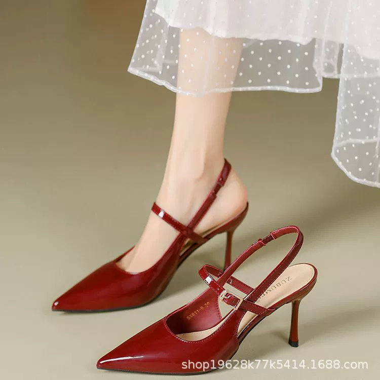 Женские бордовые босоножки на высоком каблуке в французском стиле, летняя новинка 2025 года, закрытый носок, ремешок на щиколотке, элегантные туфли-стилето, подходящие к платьям.