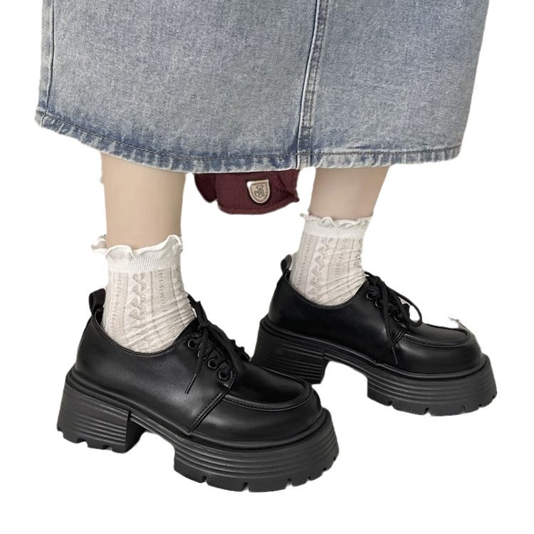 Zapatos de cuero de bizcocho de suela gruesa para mujer 2025 primavera nuevo estilo retro academia estilo británico japonés jk realzado zapatos de tacón grueso