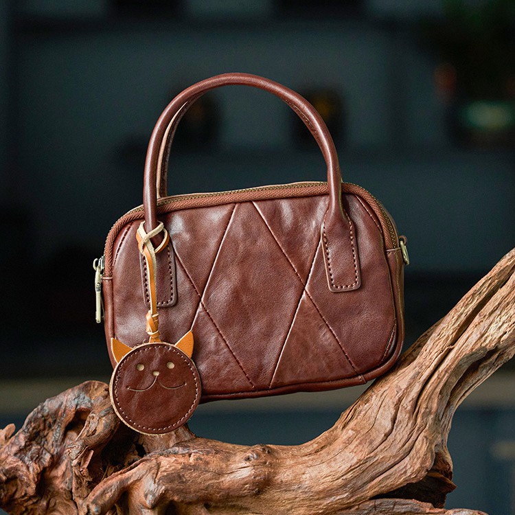 Genuine Leather Handmade Bowling Bag For Women New Retro Crossbody Vegetable Tanned Cowhide Versatile Handheld Pillow Bag