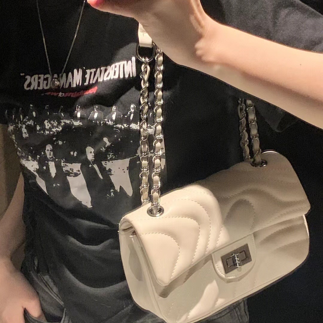 Nicho ins alta bolsa de sentido Chanel estilo bordado hilo bloqueo cadena bolsa de moda todo-fósforo hombro bolsa de mensajero para las mujeres