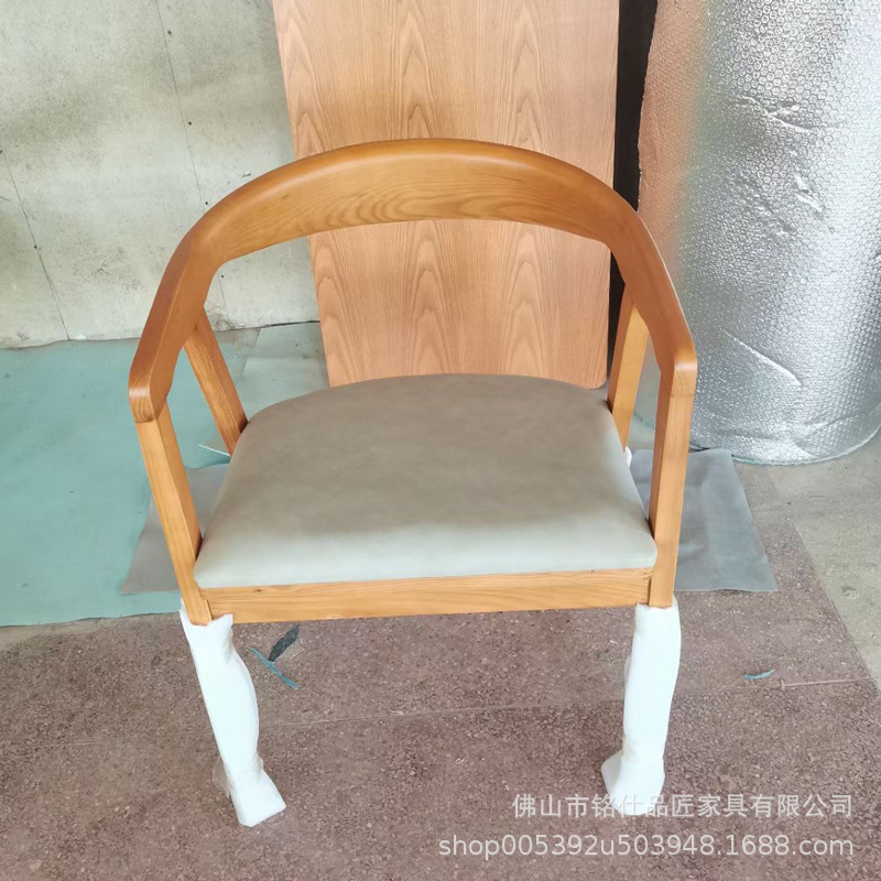 Silla de comedor de madera maciza para restaurante