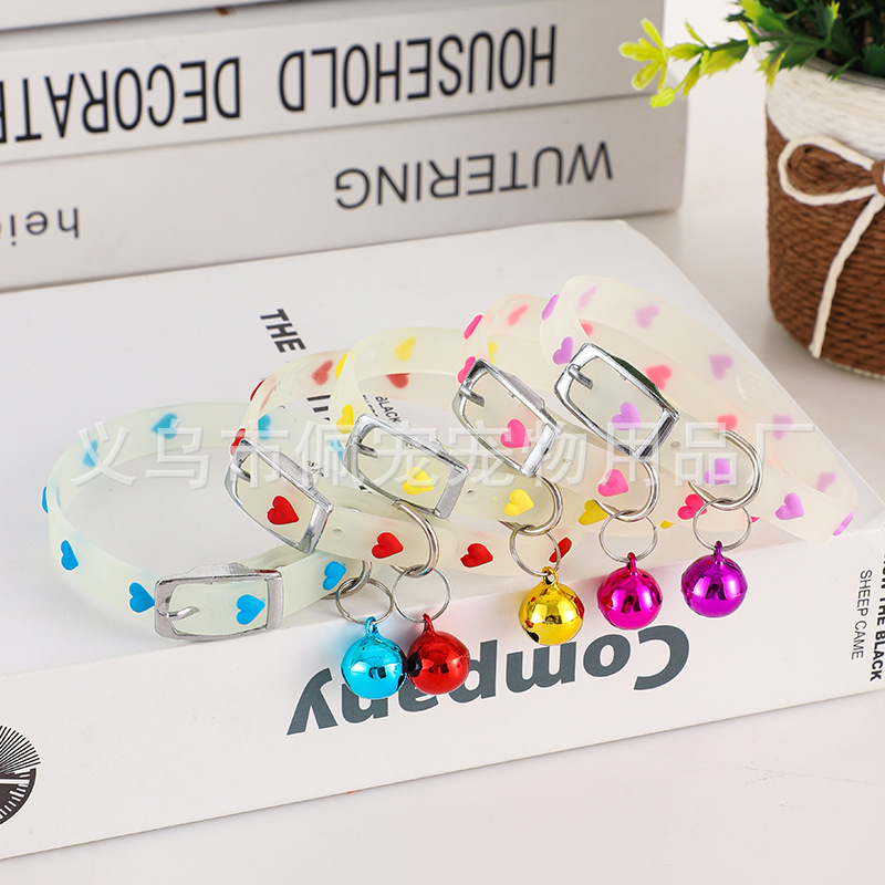 Nuevo collar de silicona fluorescente para gatos perros perros collar de luces nocturnas para viajar por la noche a prueba de pérdida de fabricantes en stock