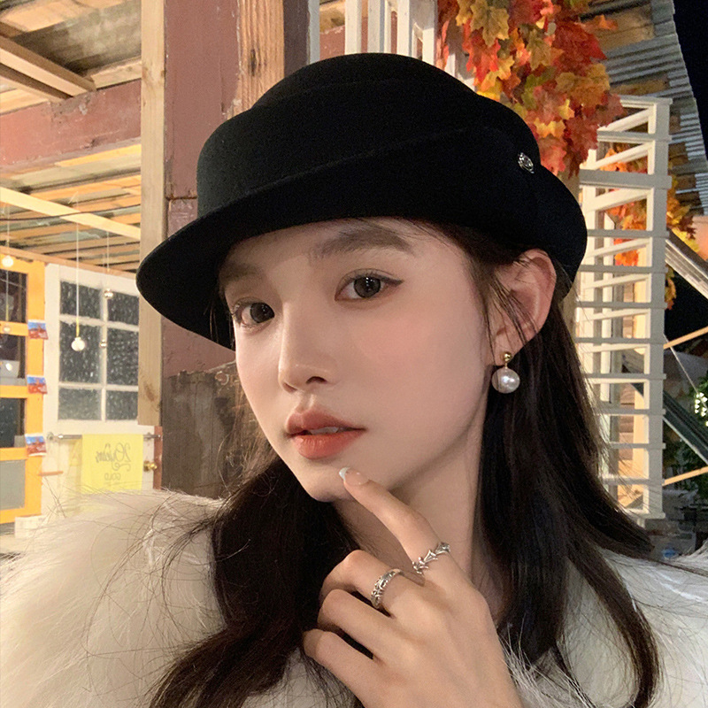 [My Head Is Not Round] Black Hepburn-Style Wool Hat for Women, Autumn and Winter Fedora, Warm Equestrian Hat