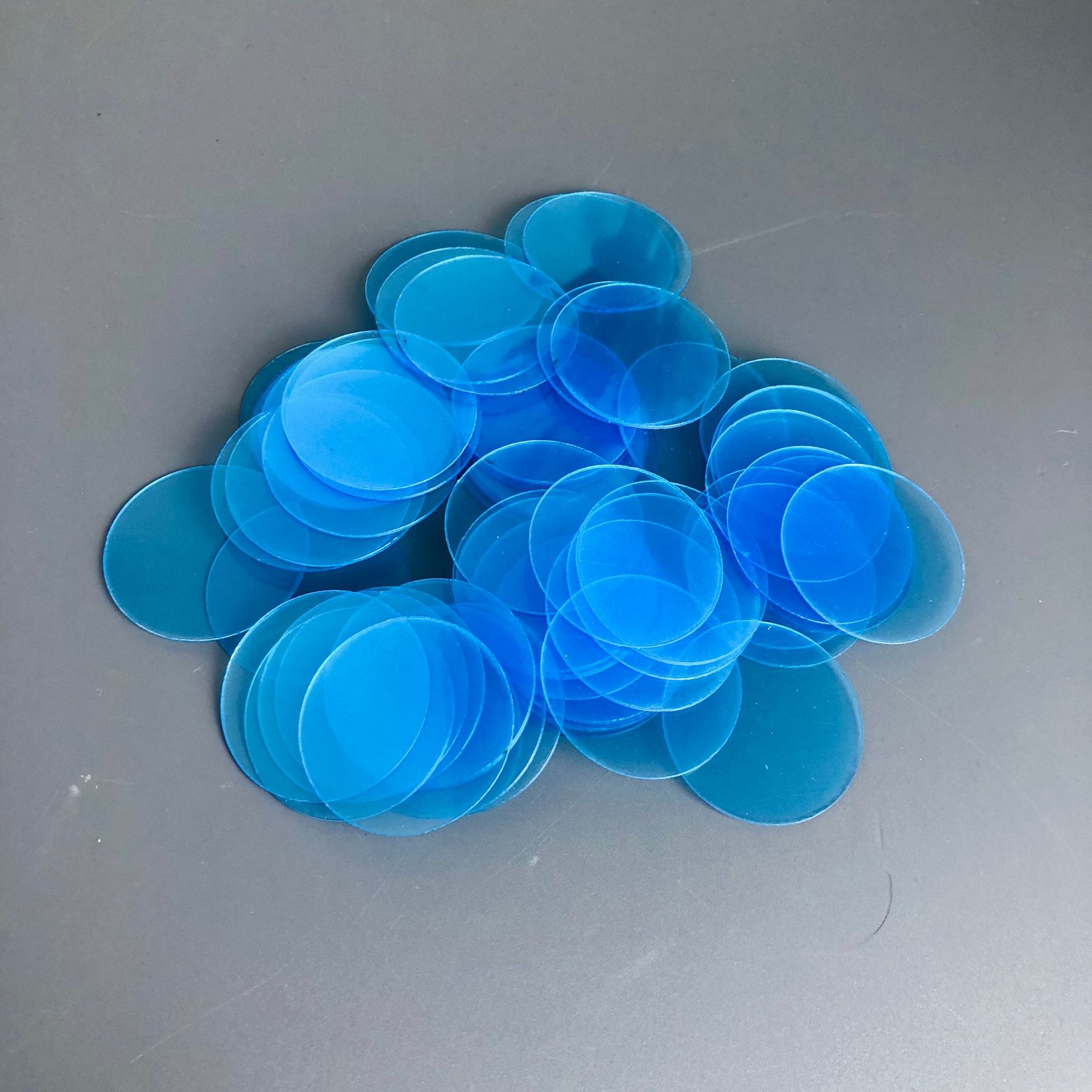 厂家上新PC全透明耐力板采光板塑料板加硬板全透明圆形镜片