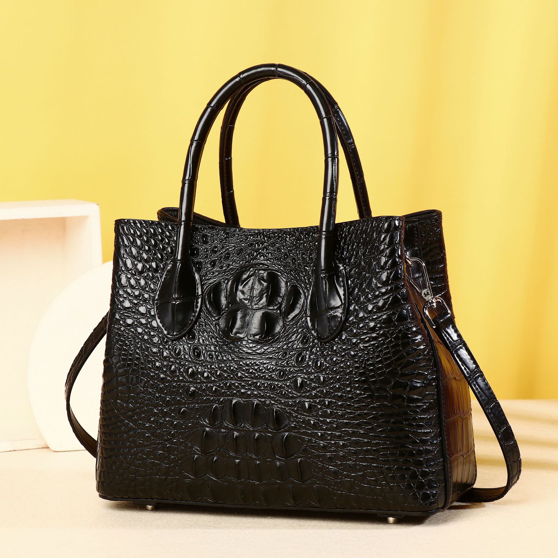 Túi tote da nữ đáy rộng họa tiết vân cá sấu cổ điển 25cm chi tiết 1