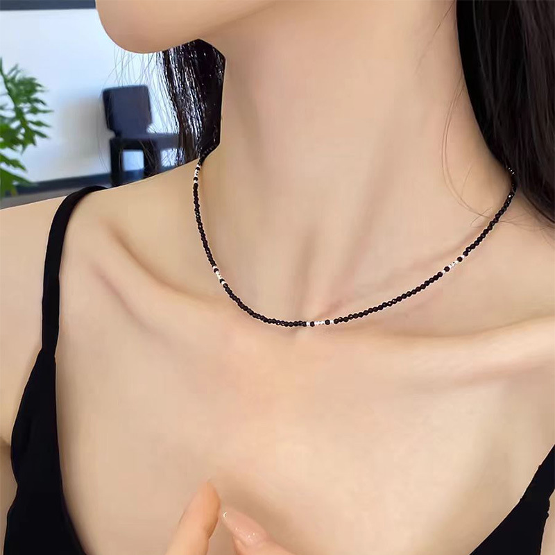 Crystal stitching beaded necklace women's fashion personality Joker creative design clavicle chain 2024 accessories new batch