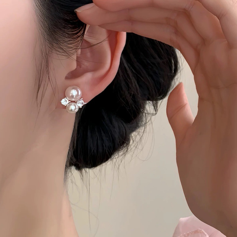 粉色珍珠锆石耳夹