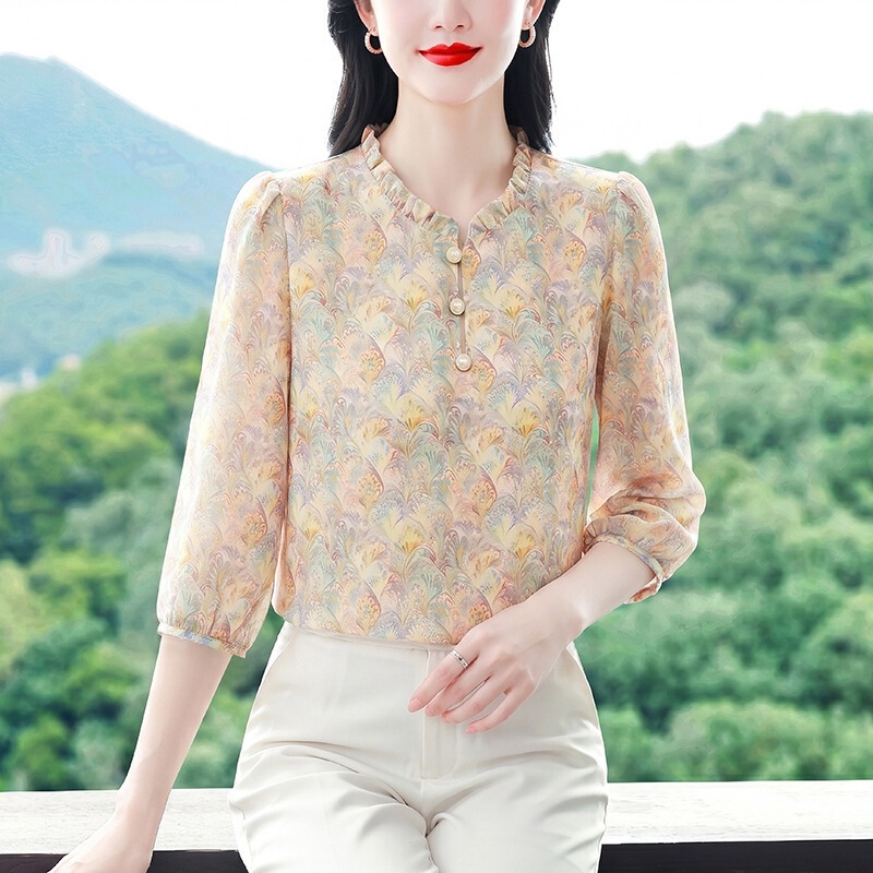 French-Style Simple Luxury Printed Fashionable Blouse for Women, High-End Boutique, Exquisite Niche Top for Moms, Trendy and Age-Reducing Shirt