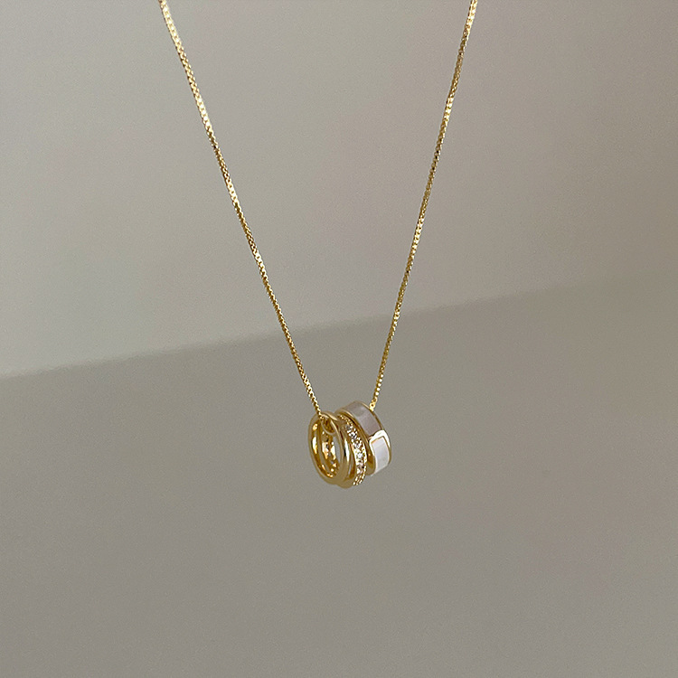 Multi-Circle Zircon Metal Shell Oil Dropping Smiley Female Korean Niche Retro Personality All-Match Elegant Necklace Chain Clavicle Chain