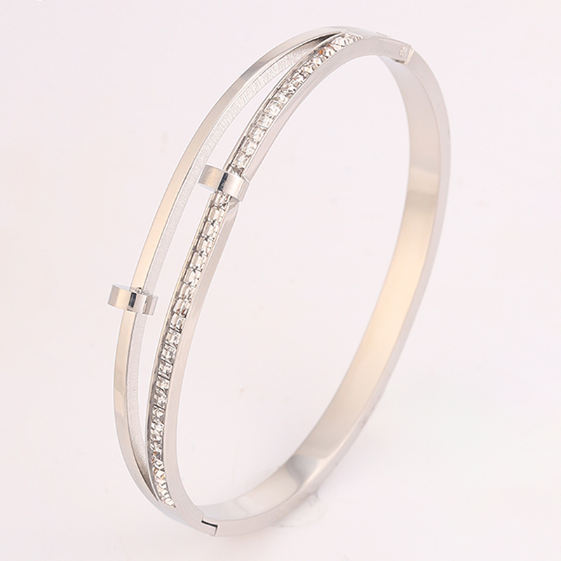 Pulsera de Acero de Titanio con Incrustación de Diamantes