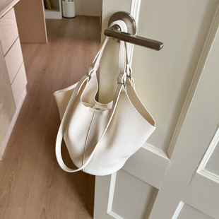 Cross-Border Wholesale Korean Style Large-Capacity Armpit Bag Women's Bag 2025 New Summer Soft Surface Simple Shoulder Vegetable Basket Bag