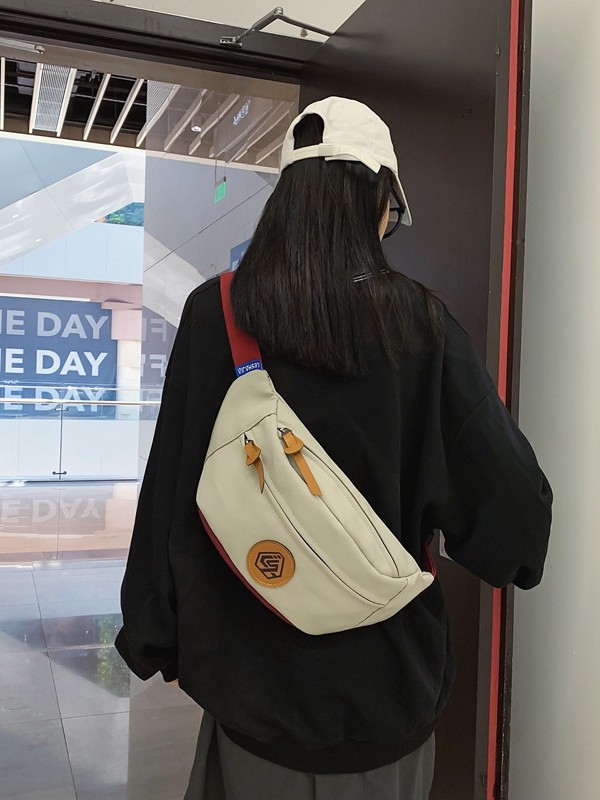 Bolso bandolera, bolso de pecho funcional, bolso mensajero de gran capacidad, mochila deportiva para ciclismo, bolso de hombro, estilo urbano moderno.