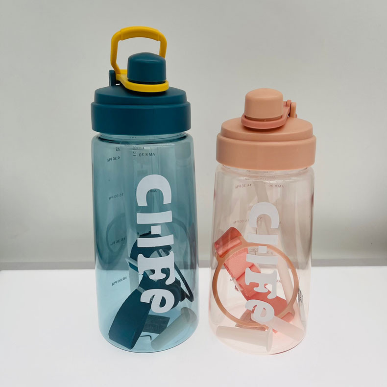 Xinya simple plástico espacio taza portátil al aire libre deportes taza de agua 2000ml gran capacidad hervidor potable directa