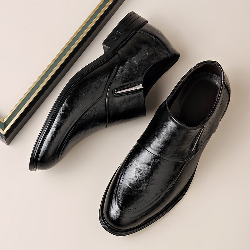 Zapatos de cuero para hombre otoño y invierno vestido formal de negocios de cuero suave con una punta de pedal trajes zapatos de boda para novio image 4