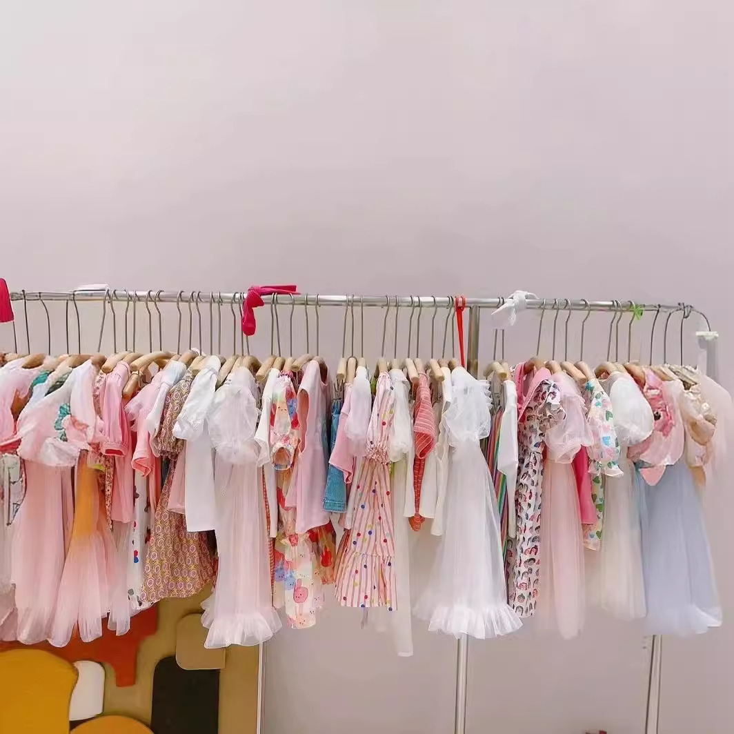 Huzhou Zhili children's clothing brand goods children's clothing factory wholesale primary supply Korean version of small fresh girls skirt summer