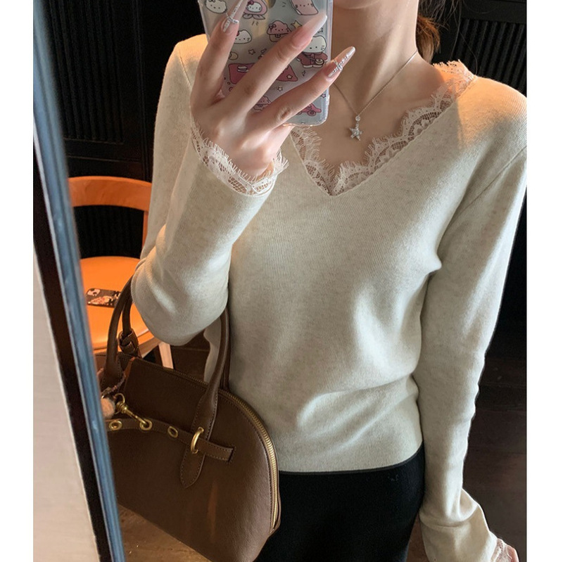 Gentle Temperament Hanging ~ French V-neck Eyelash Lace Inner Knit Sweater Women's Winter Wool Blended Yarn Jacket Slimming