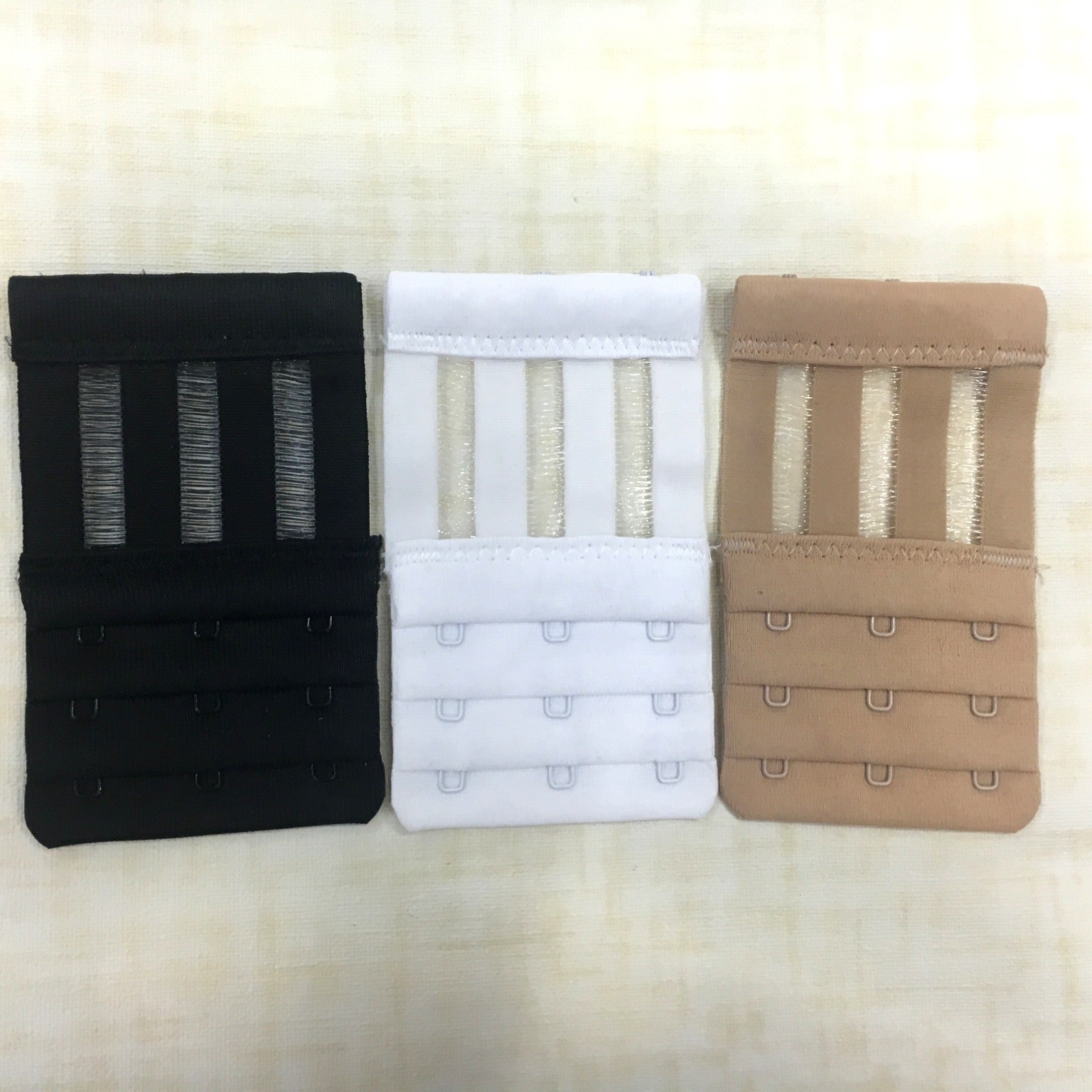 4237082461_1900196926