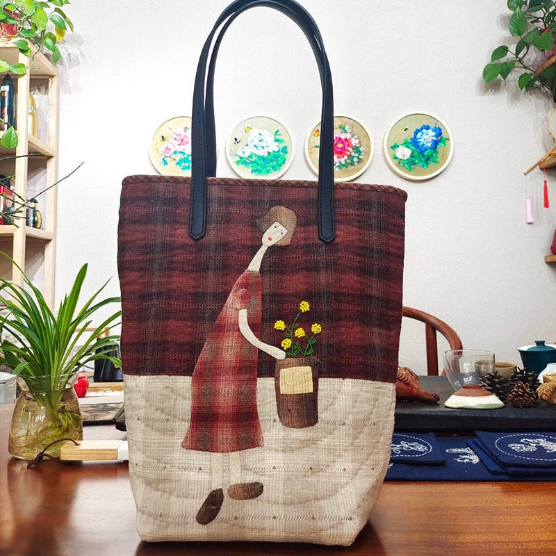 2112025 mujer de observación de flores (falda escocesa) no terminada