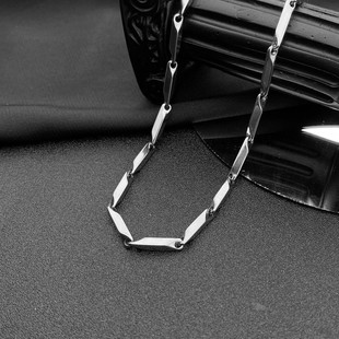�����i������߹�����г����ⲻ��ɫ���г��߼��r�г��ٴ�