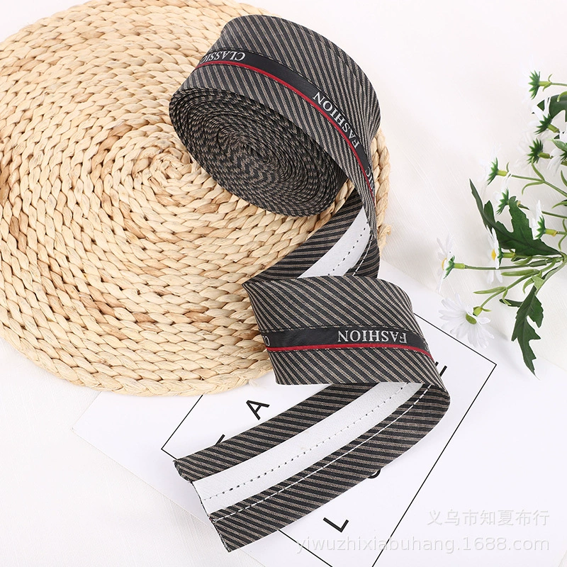 Производитель поставляет брюки и повседневные брюки с нескользящим логотипом, брюки из различных материалов и образцы.