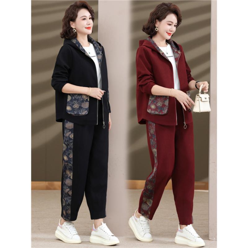 Mother sportswear suit spring and autumn western style two-piece 2025 new middle-aged and elderly women's autumn casual sweater coat Mother sportswear suit spring and autumn western style two-piece 2025 new middle-aged and elderly women's autumn casual sweater coat