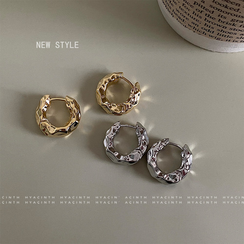 Minimalist cold wind circle irregular metal earrings Korean style high-end round earrings European and American temperament earrings jewelry