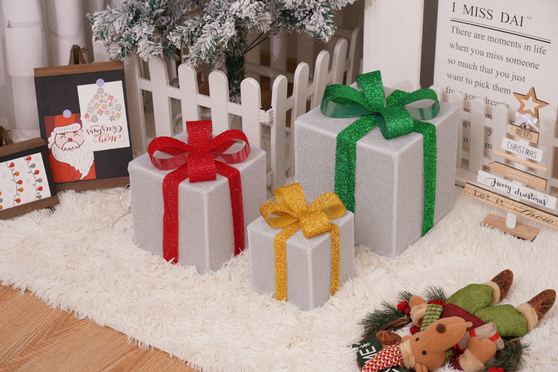 Luces navideñas nuevas de 2025, juego de tres piezas en caja de regalo navideña, productos navideños, accesorios de decoración para fiestas de cumpleaños, adornos.