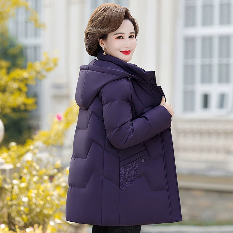 Новая модель женской пуховой куртки 2025 года, утепленное пальто средней длины для женщин среднего и старшего возраста, повседневная зимняя одежда больших размеров
