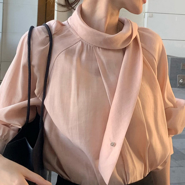 Korean Style Pink Chiffon Shirt with a Sense of Atmosphere for Women, Spring and Autumn Off-Shoulder Tie-Neck Button-Up Blouse for Women