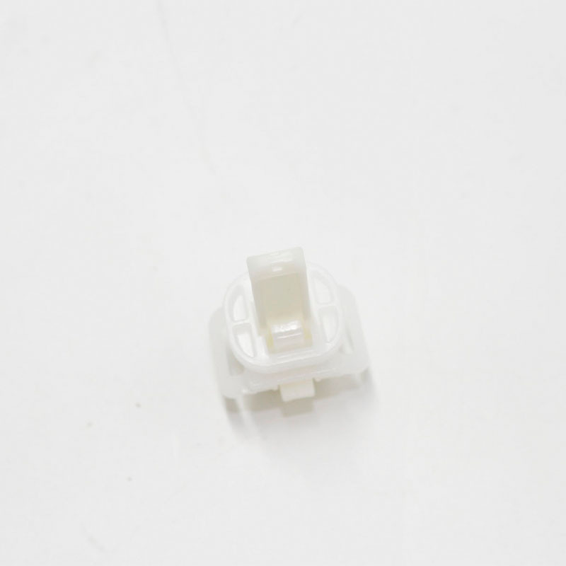 85815C1000 is suitable for Hyundai Sonata Tucson Elantra Kia Forte body trim panel clip