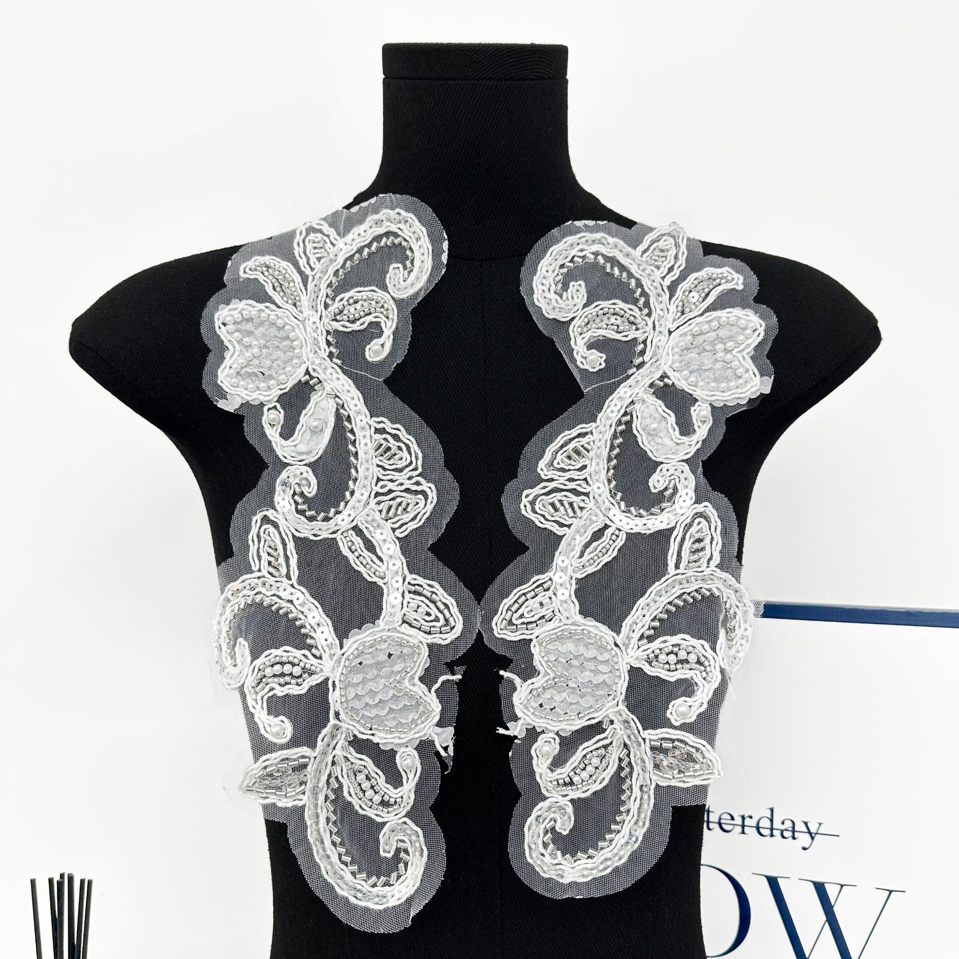 Red inferior plateada sequinilla bordada a mano ropa de rendimiento floral nueva chaqueta china cheongsam vestido de boda accesorios de decoración image 6