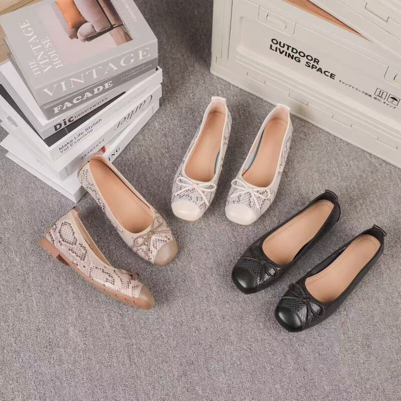Soft Sole, Soft Surface, Extremely Comfortable, Shallow Mouth, Genuine Leather Women's Flats, 2026 New Style, Flat-Bottomed, Chanel-Style, Suitable for Pairing with Skirts, Casual Women's Shoes Soft Sole, Soft Surface, Extremely Comfortable, Shallow Mouth, Genuine Leather Women's Flats, 2026 New Style, Flat-Bottomed, Chanel-Style, Suitable for Pairing with Skirts, Casual Women's Shoes