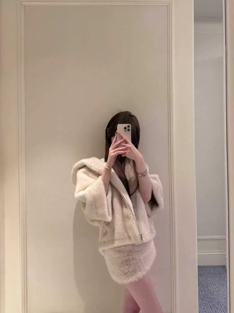 2025aw [bolso de leche suave] coreano encapuchado ecológico peludo suelto chaleco corto de manga de siete mujeres