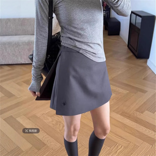 �����¿�̽�С�۷����b����ȹѝ�@��A��ȹ�����r���_���ɫ��ѝ