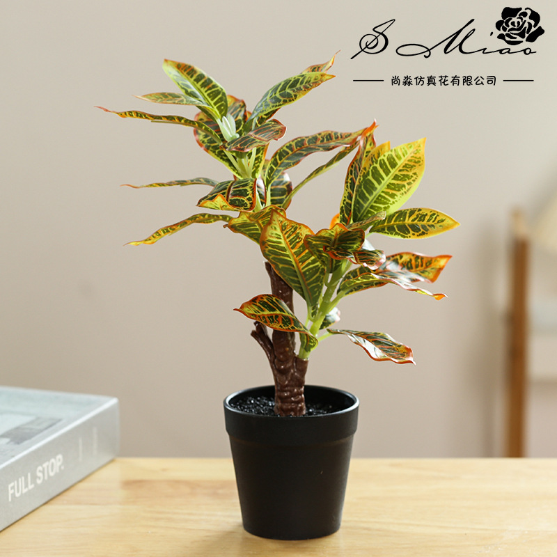 Flor artificial Planta artificial bonsai sala de estar dormitorio flor artificial creativa pequeños adornos hojas planta verde artificial bonsai Generación de cabello
