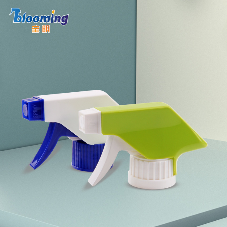 厂家现货供应28口径方枪喷雾头 手扣式清洁剂泡沫喷雾枪 塑料喷枪