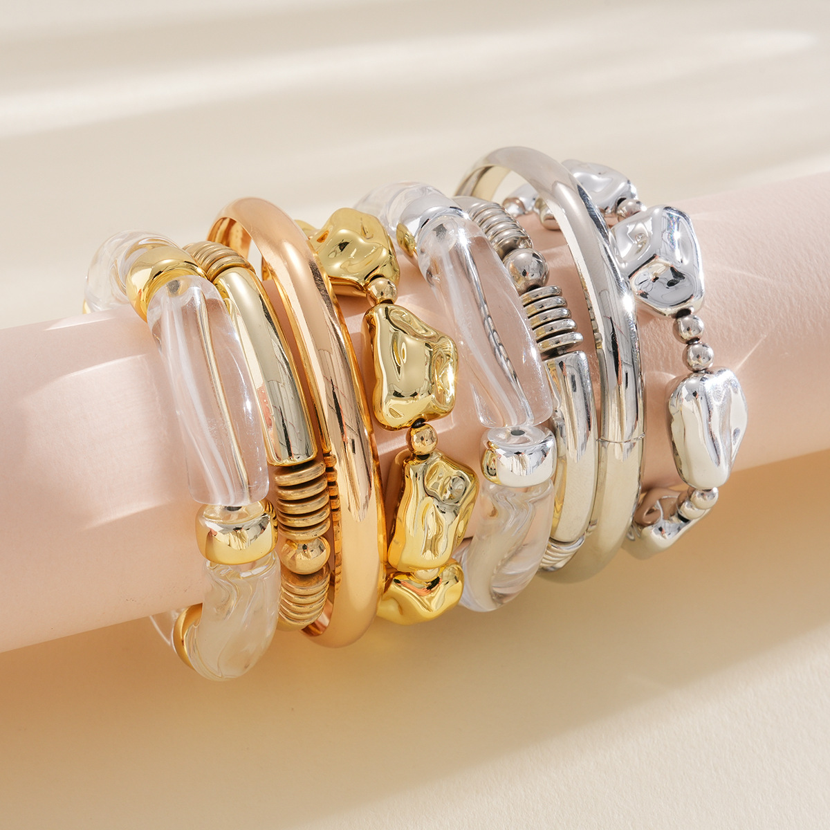 Europa y Estados Unidos transfronterizos cuatro piezas metal acrílico irregular pulsera de geometría pulsera de nicho de moda personalidad joyas de mujer