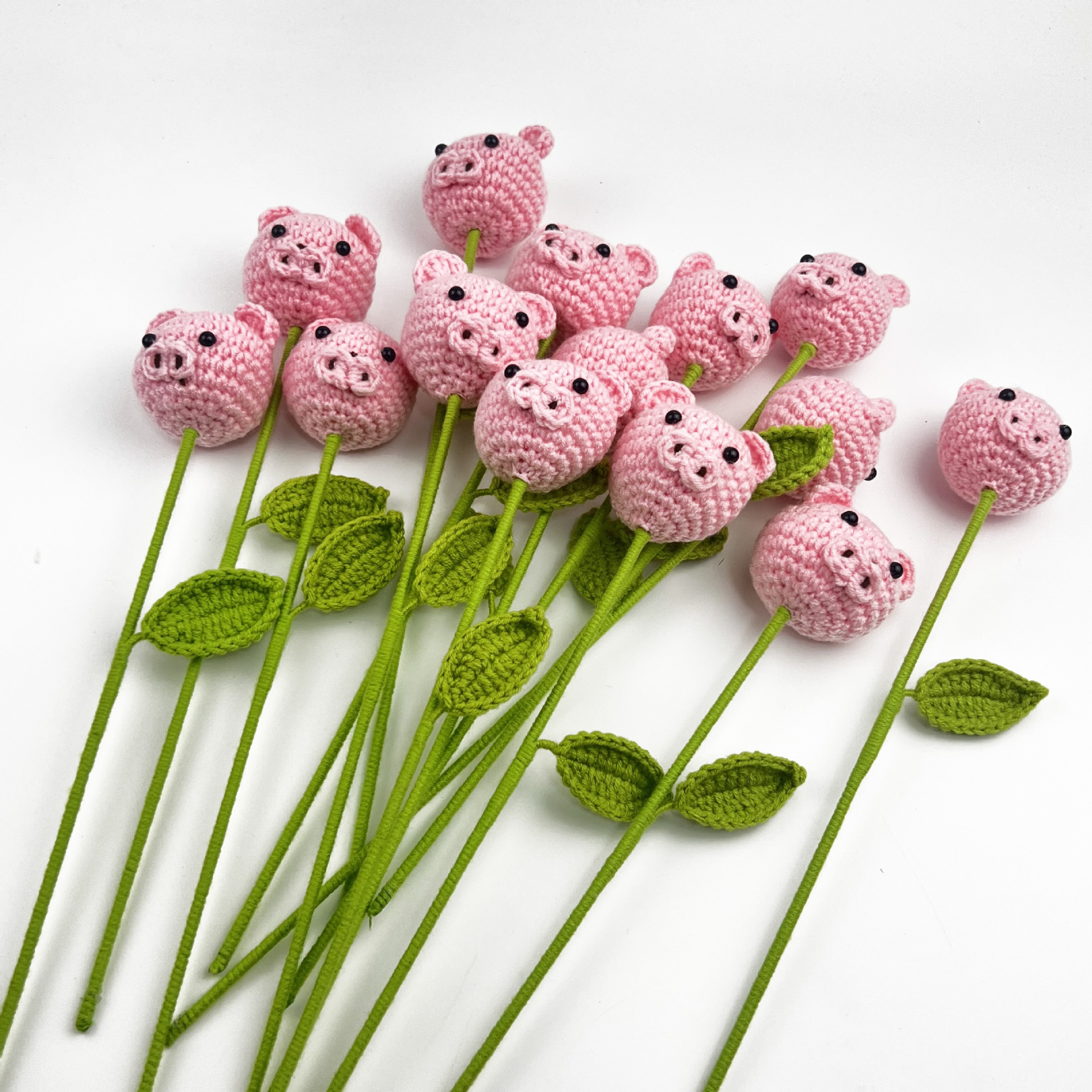 Producto terminado simulación lana hecha a mano flor decoración del hogar animal de dibujos animados creativo muñeca tejida cerdo ramo