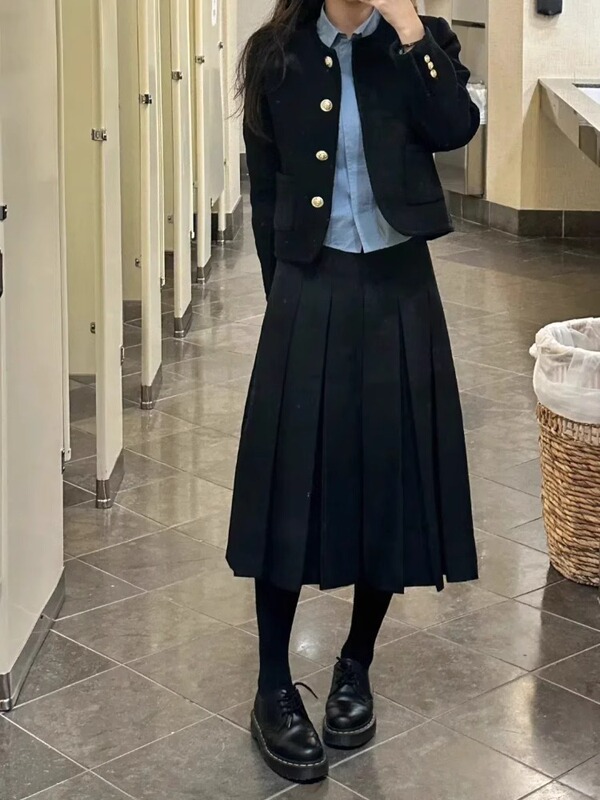 2025年秋冬季新爆款小香风短外套即墨女装黑金法式高级感上衣穿搭|undefined