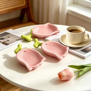 �մɻ�������������С����ɫ���������������������֧��