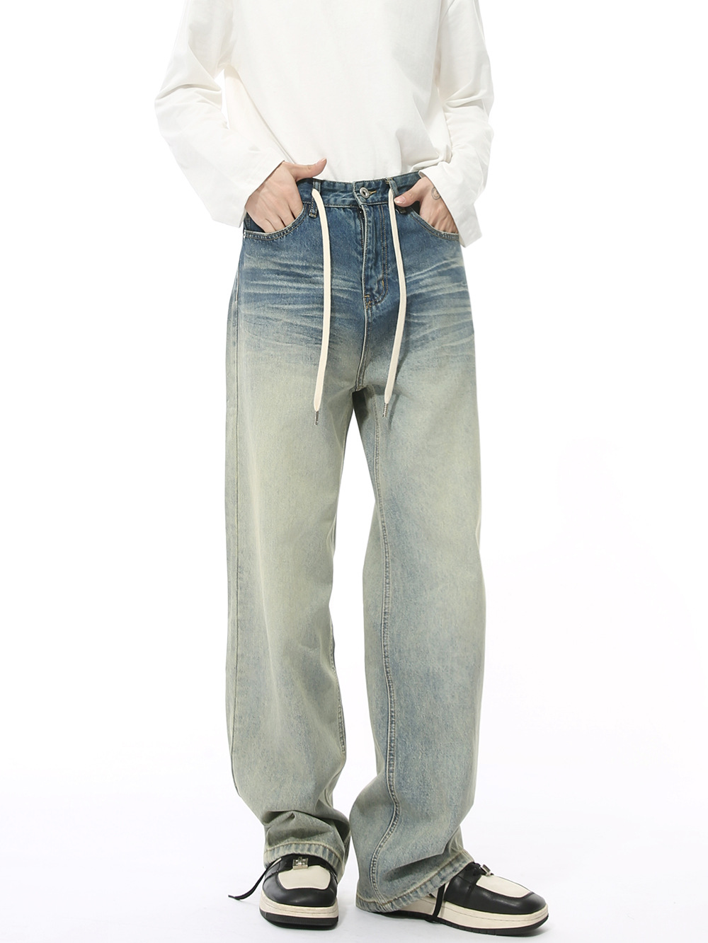 MTLCLOTHES Hombres| Nuevos productos de invierno coreanos retro lavado con agua gradiente de lazos blancos de molienda para hacer jeans viejos de moda