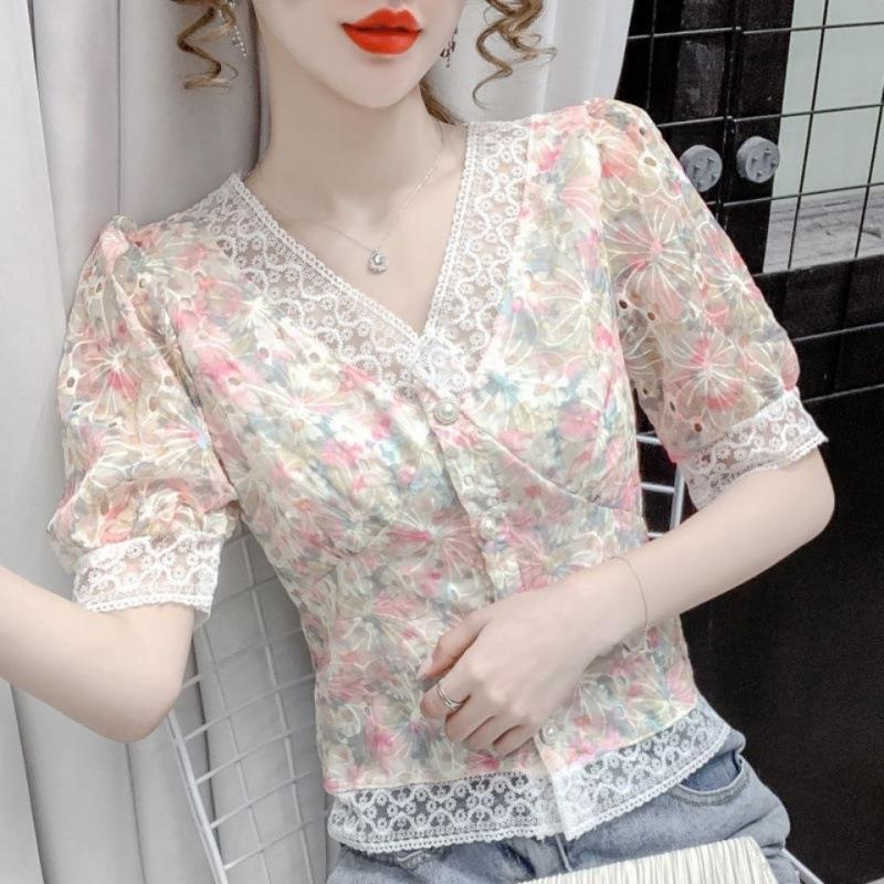 2022 Summer New Arrival Floral Shirt Women's Korean Style Foreign Style V-neck All-match Foreign Style Design Sense Lace Top Instagram Style Trendy