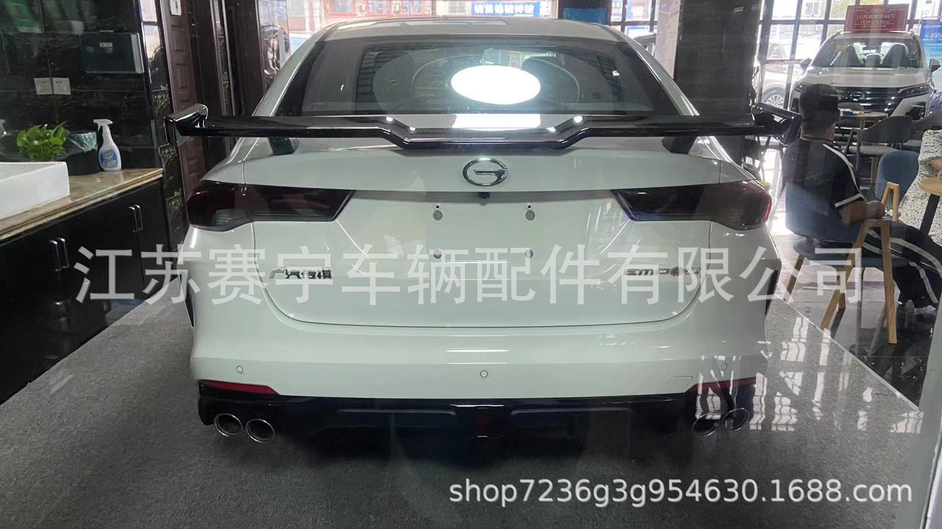 Suitable for sedan universal seagull tail modification non-perforated fixed wing Camry trd sports tail