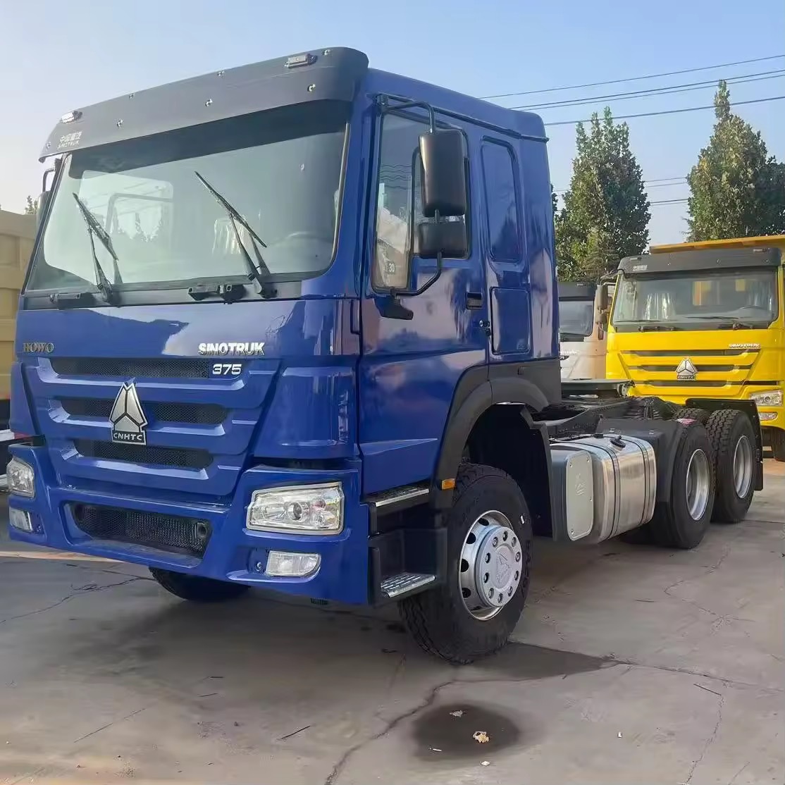Howo Tractor Truck, Semi-Trailer Tractor Truck for Logistics Transportation, Heavy-Duty Trailer, Semi-Trailer Head, Howo Tractor Head
