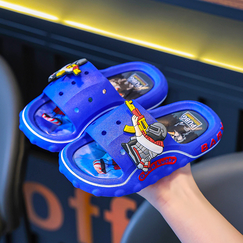 Zapatillas infantiles para niños 2025 nuevo verano para niños mayores en casa baño antideslizante zapatillas para niños en el baño