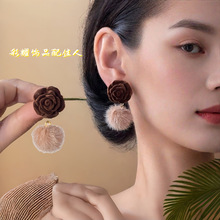 �Շ���~���|�����ٴ�ë�qõ�廨���Ů2025���¿��ﶬë�q���