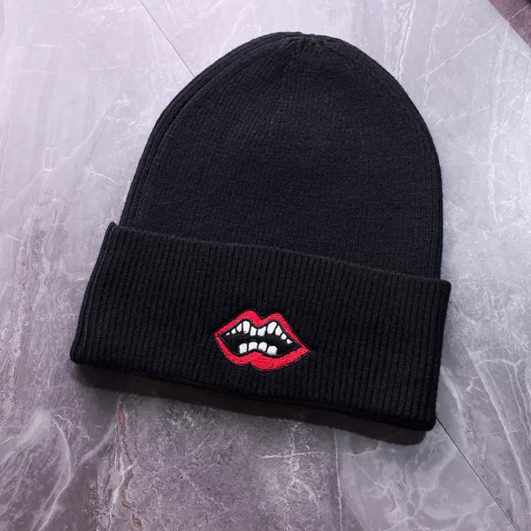 Autumn and Winter New Wool Hat Men's and Women's Knitted Hat Embroidered Hat Fashion Cold Hat Pullover Cap